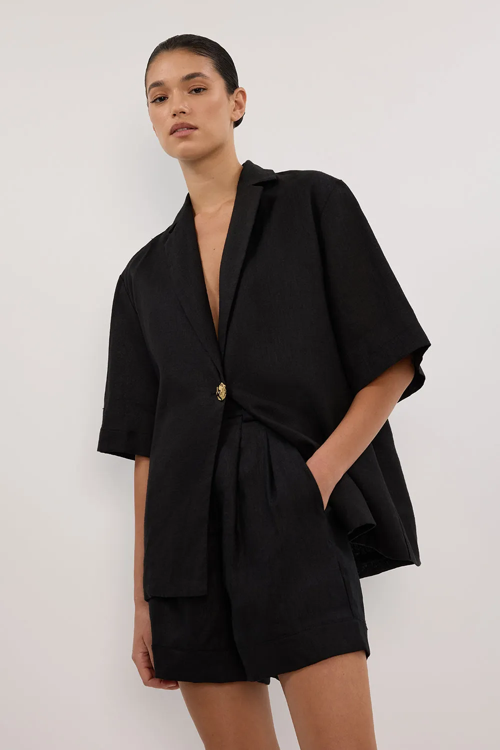 ALONDRA BLACK LINEN SHORT